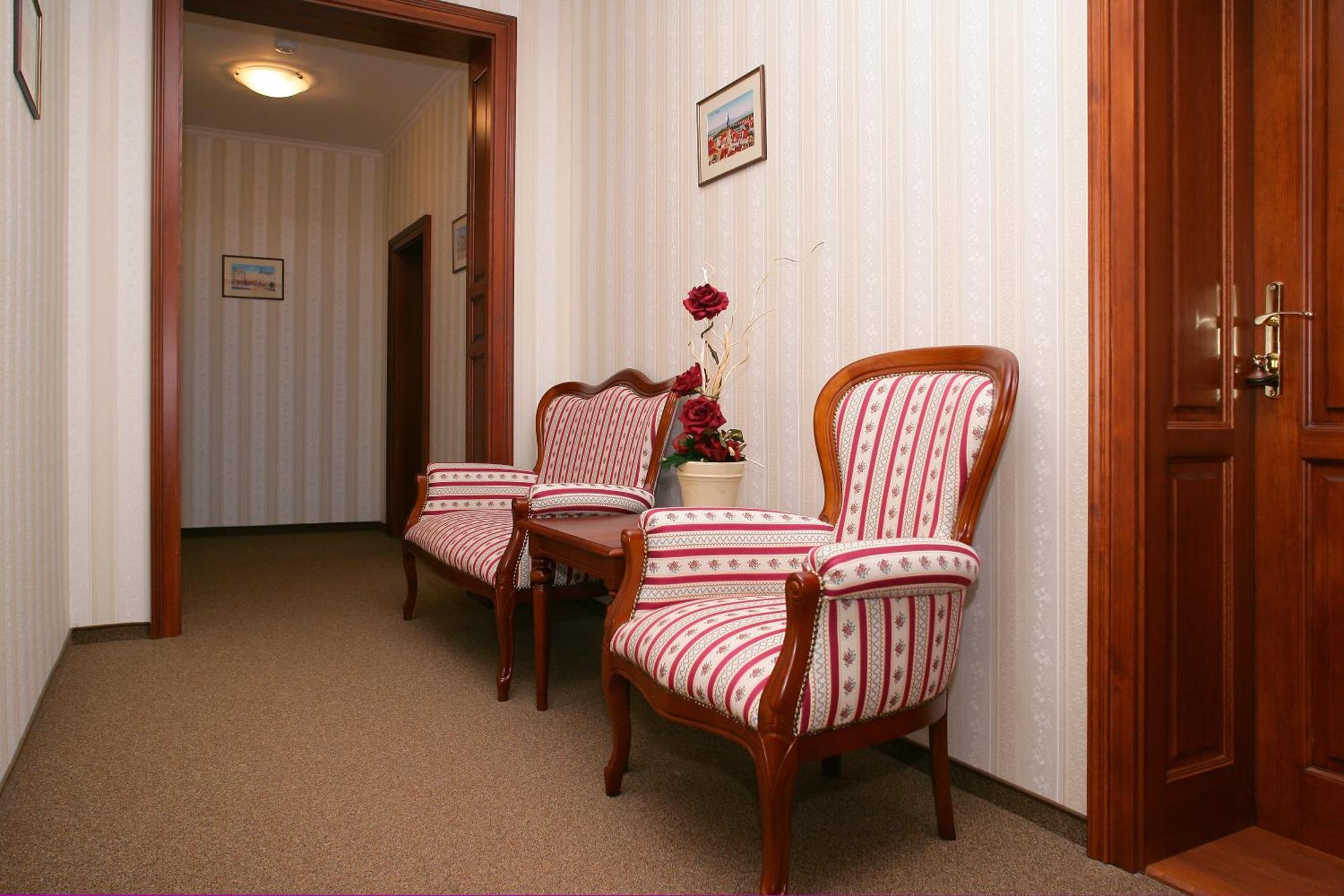 Hotel Mertin شوموتوف المظهر الخارجي الصورة